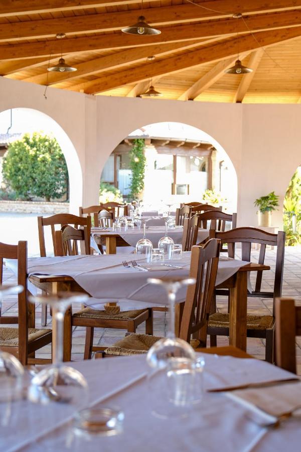 Masseria Crocco Montalbano Ionico Eksteriør billede