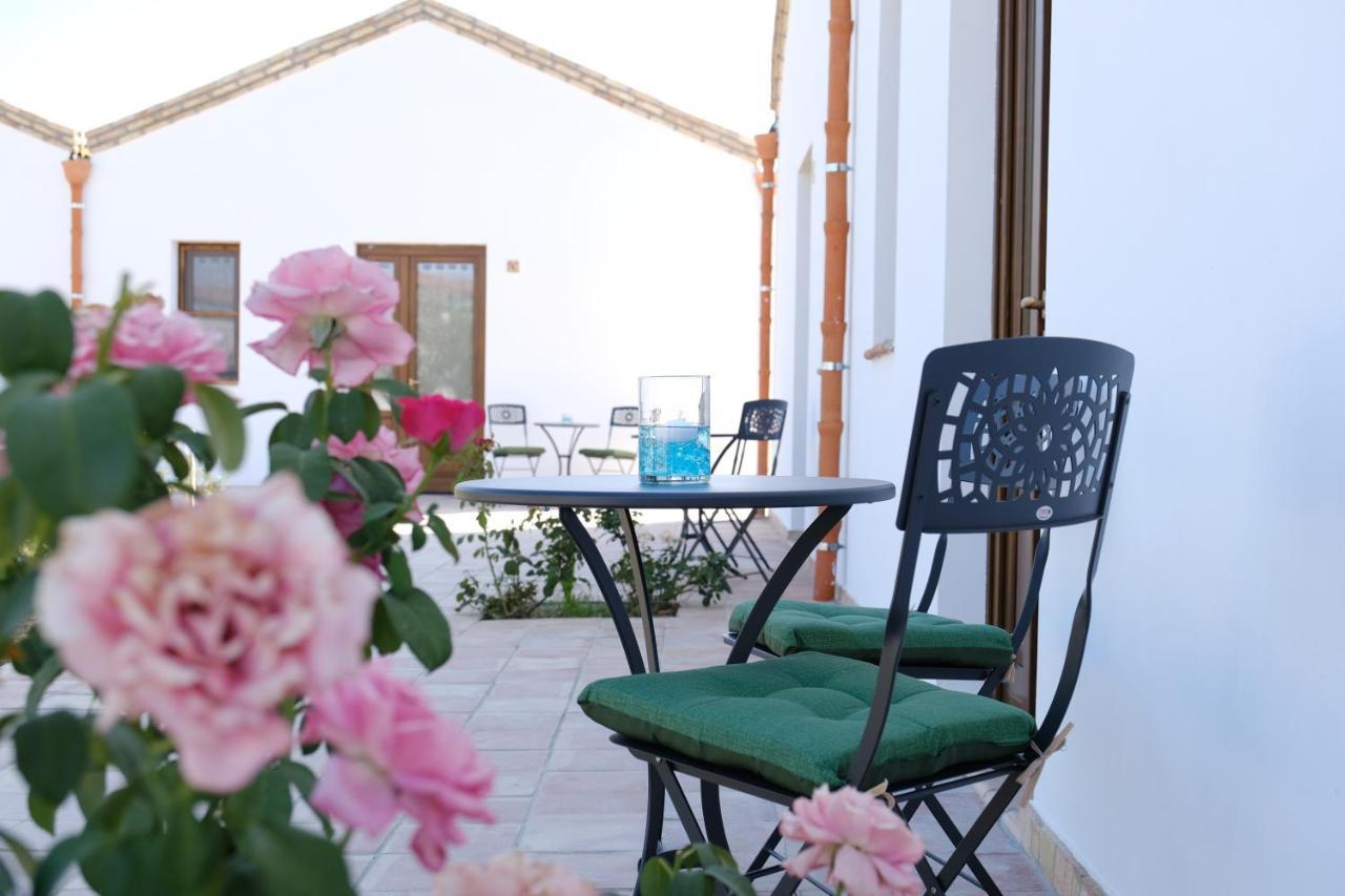 Masseria Crocco Montalbano Ionico Eksteriør billede